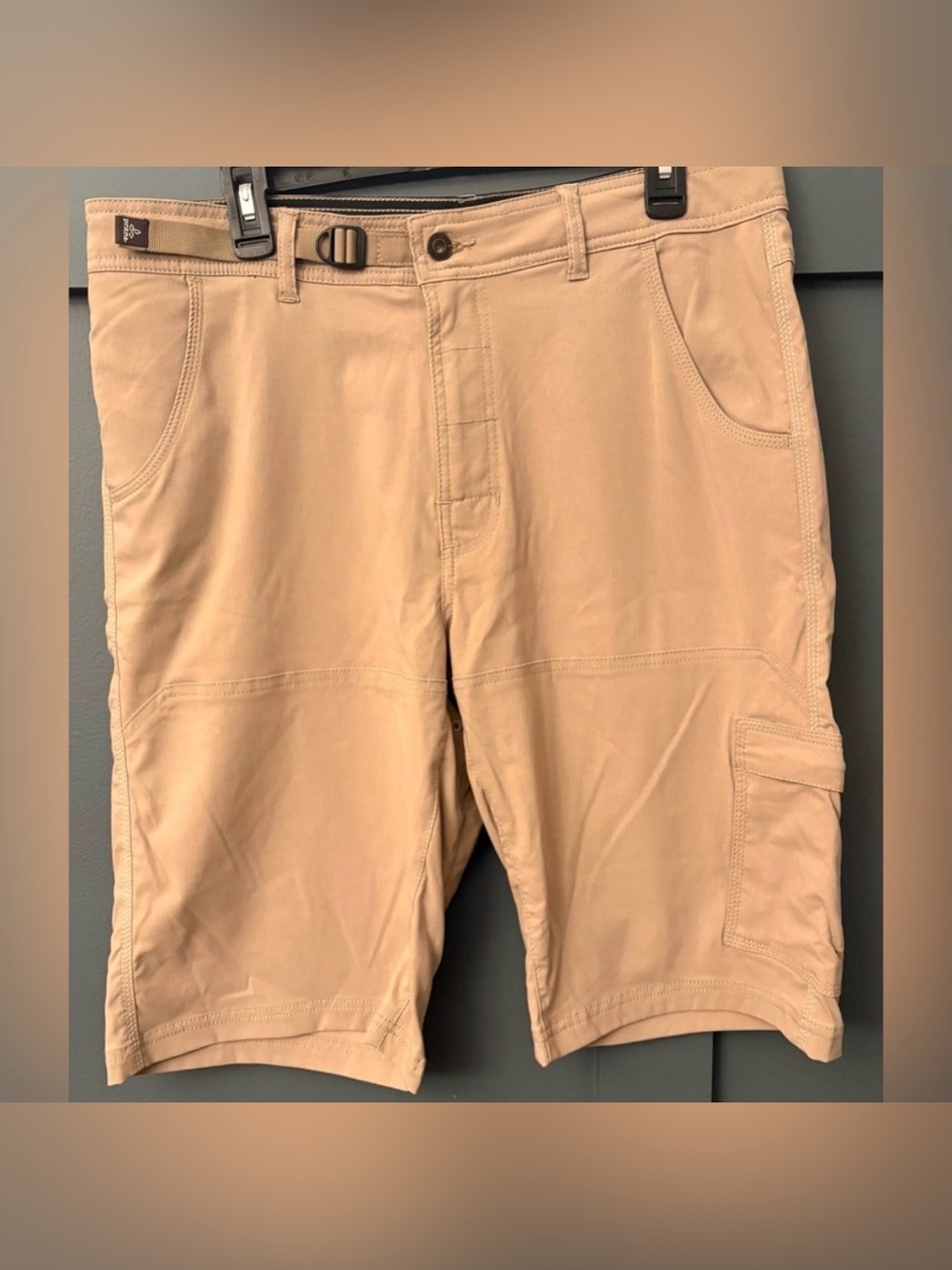 Prana men’s shorts size large khaki flat front with pockets chinos breathable